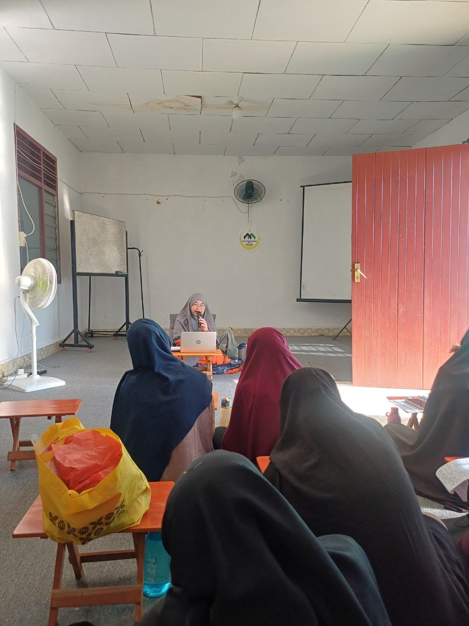 Kajian Mualaf Center Medan: Mengenali dan Memahami Pikiran Negatif